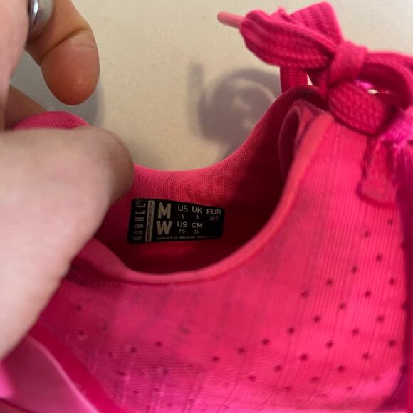 NoBull Ripstop Runner Neon Pink M6, W7.5 - Picture 9 of 11